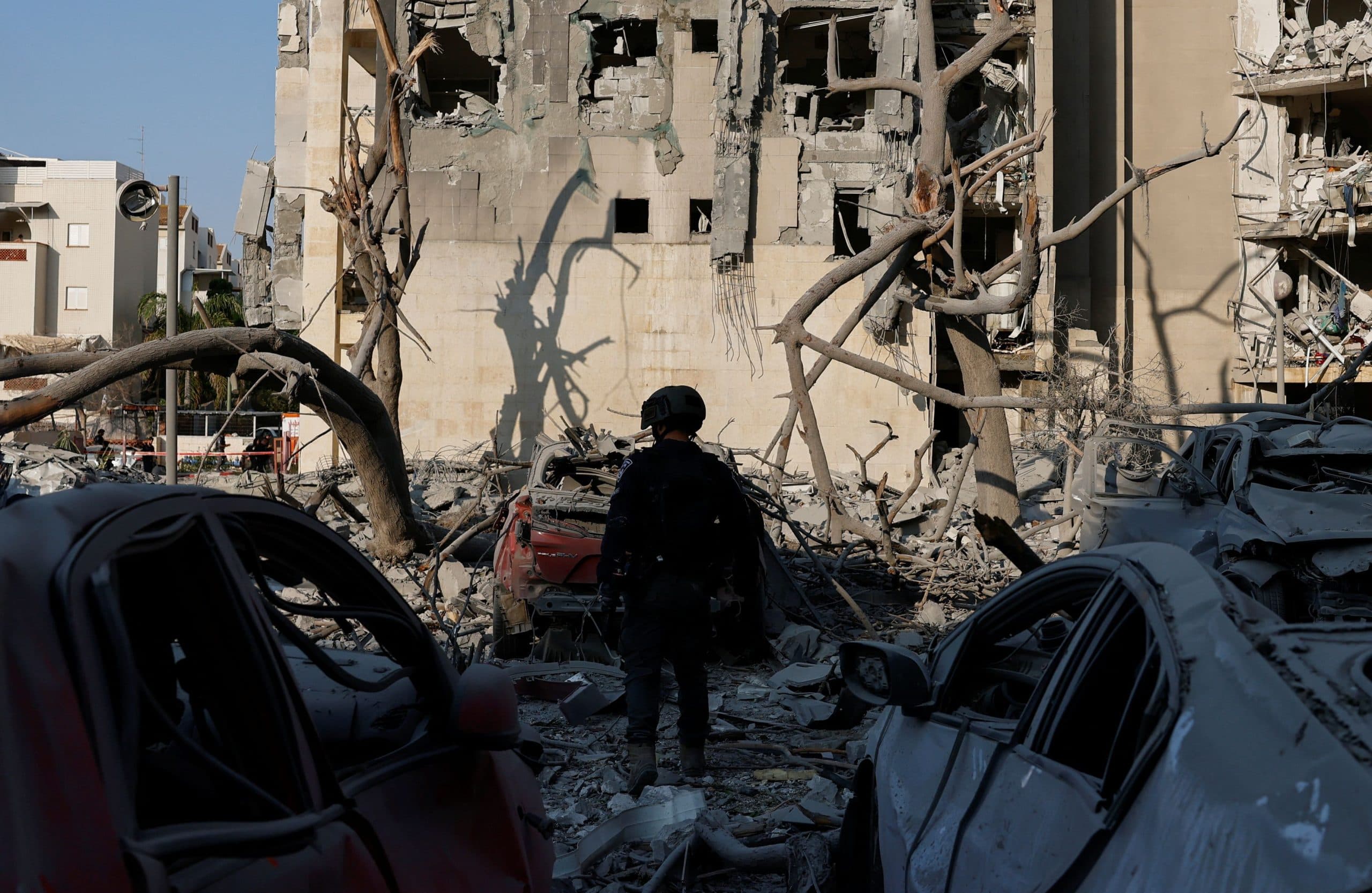 Fact Check: Iran launches missiles at Israel despite ceasefire agreement.