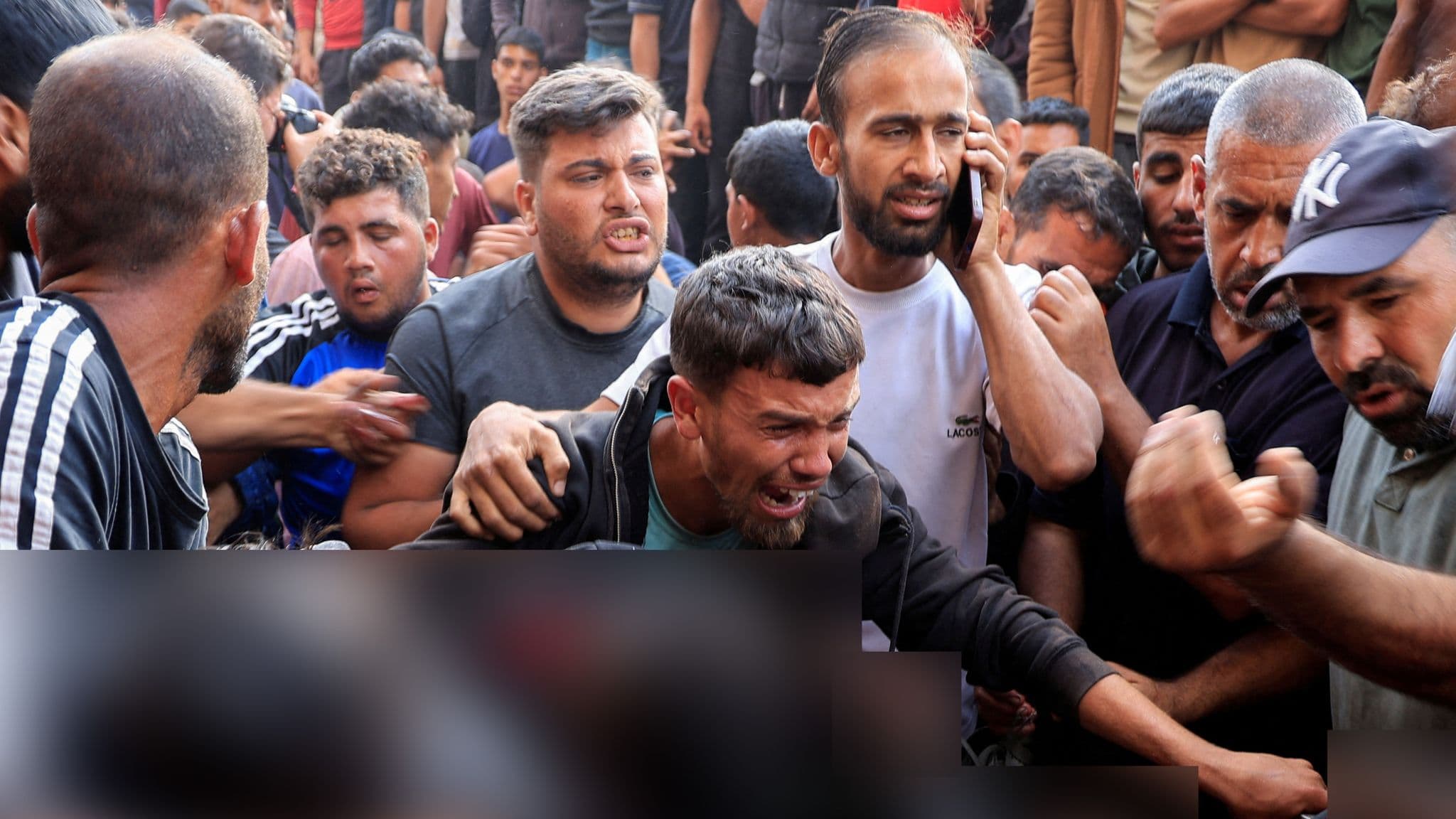 Fact Check: Israeli forces kill at least 25 people waiting for aid in Gaza.