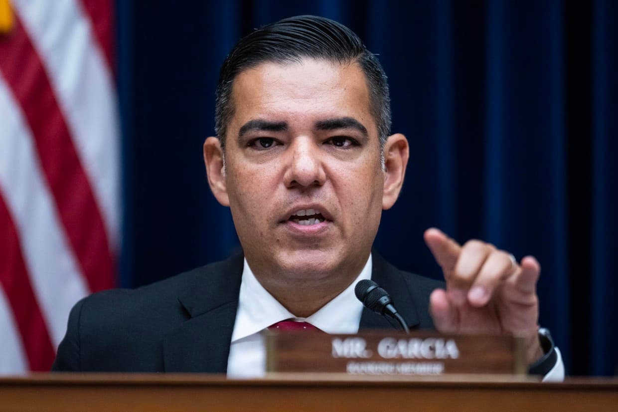 Fact Check: Garcia's election signals a generational shift in Democratic leadership against Trump.