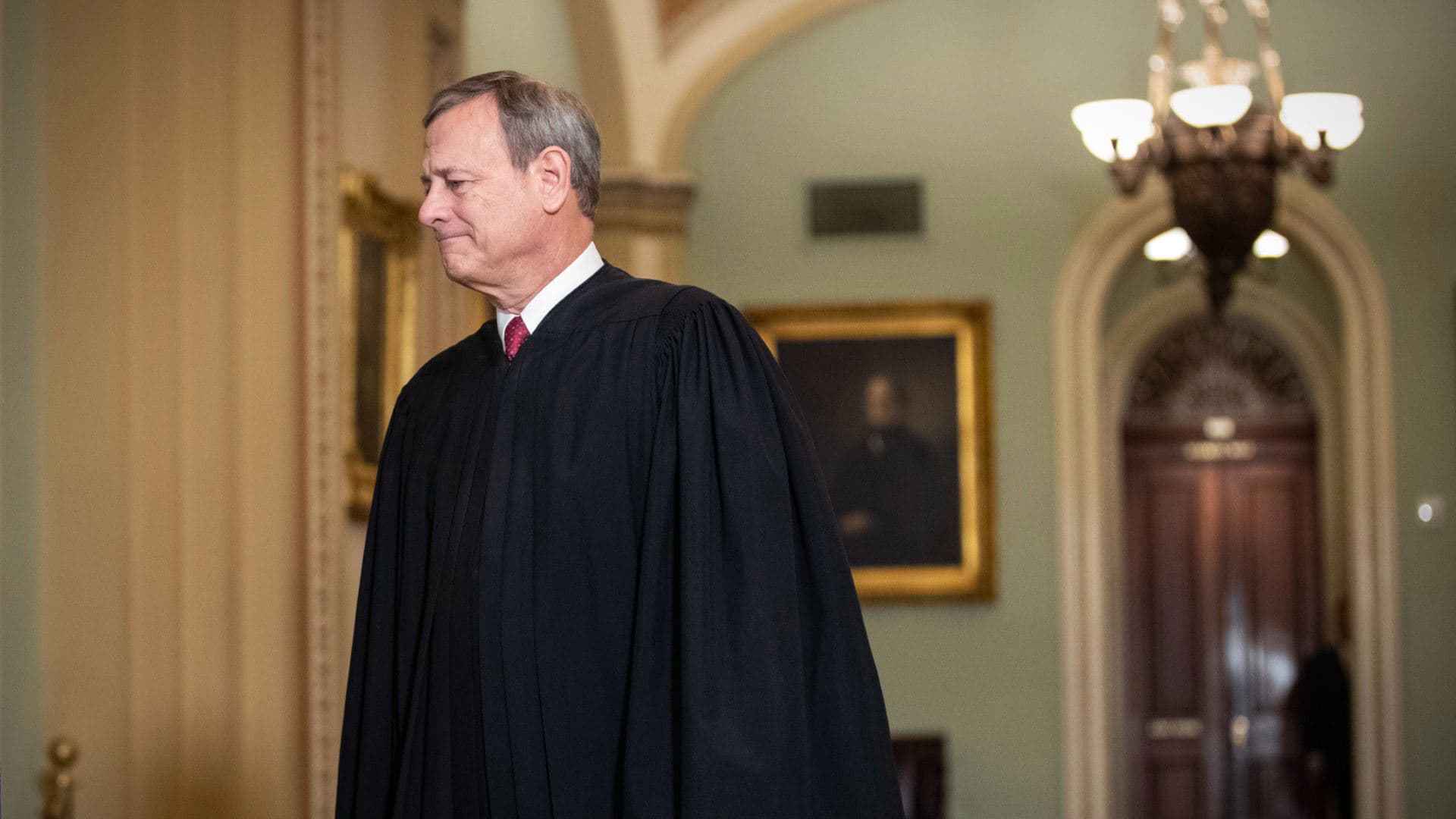 Fact Check: Judge Brian Murphy faces backlash for defying Supreme Court's deportation ruling