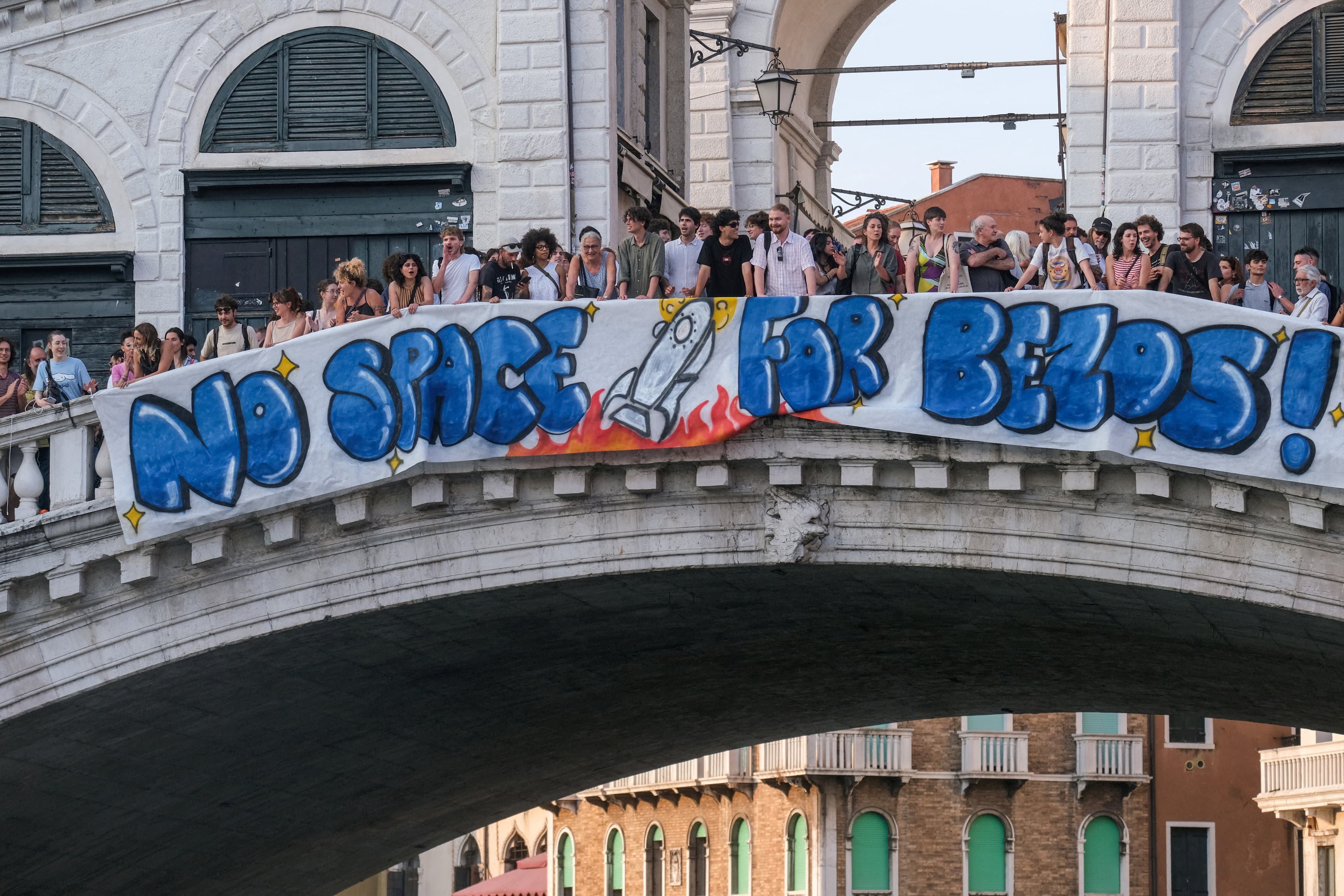 Fact Check: Activists hung anti-Bezos banners from Venice's Rialto Bridge.