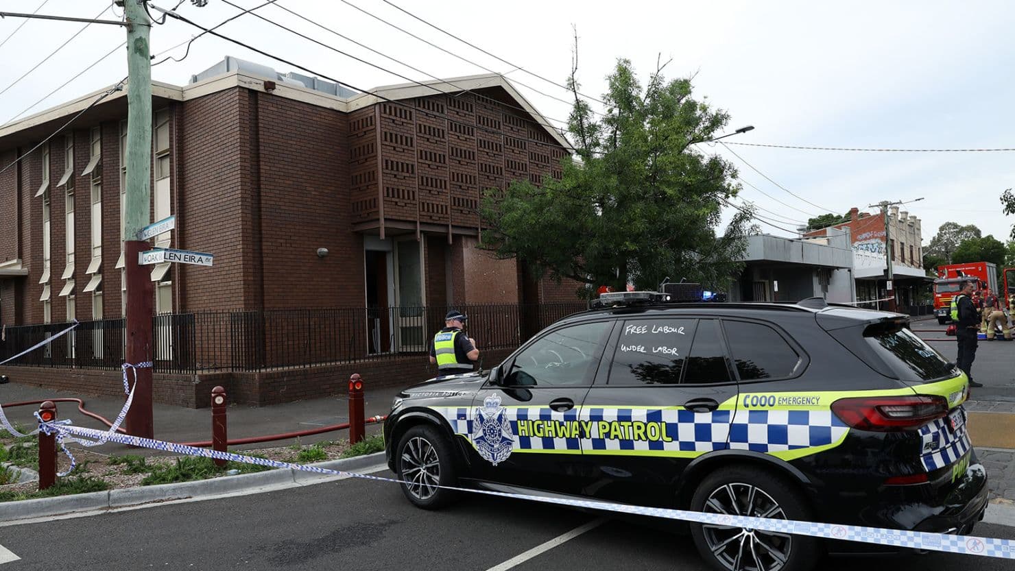 Fact Check: Five teenagers detained for attempting to set fire to a synagogue.