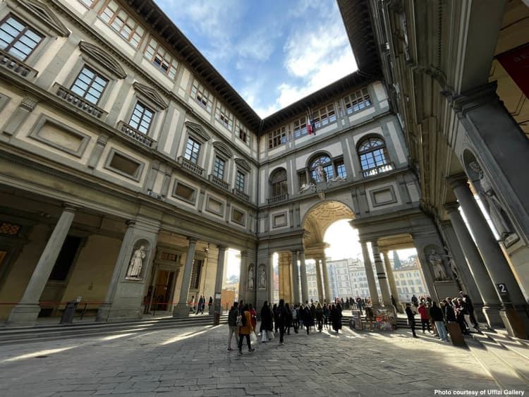 Fact Check: Uffizi Gallery considers strict visitor behavior rules after painting damage