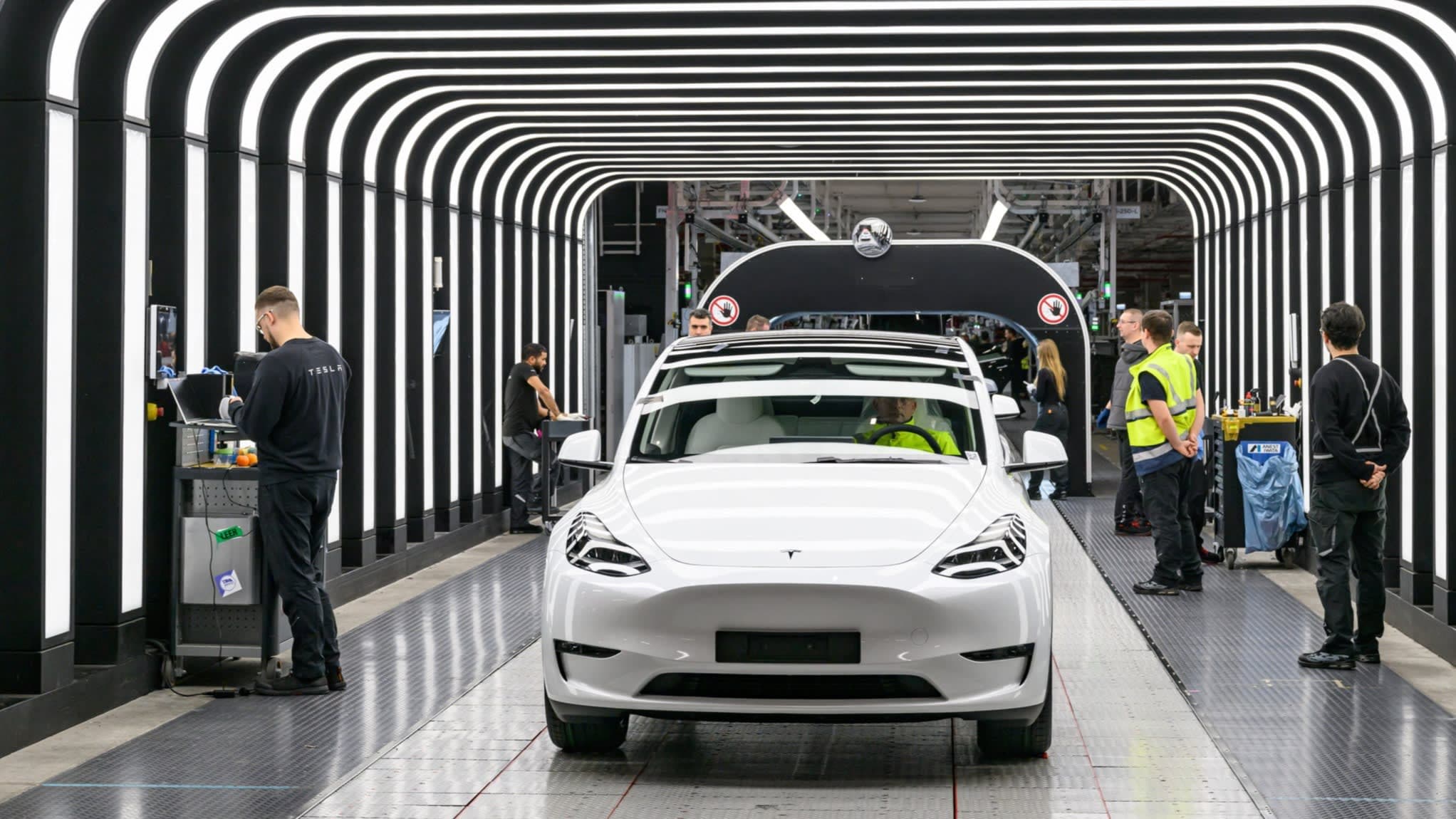 Fact Check: Tesla sales in Europe plummet 28% for fifth consecutive month!