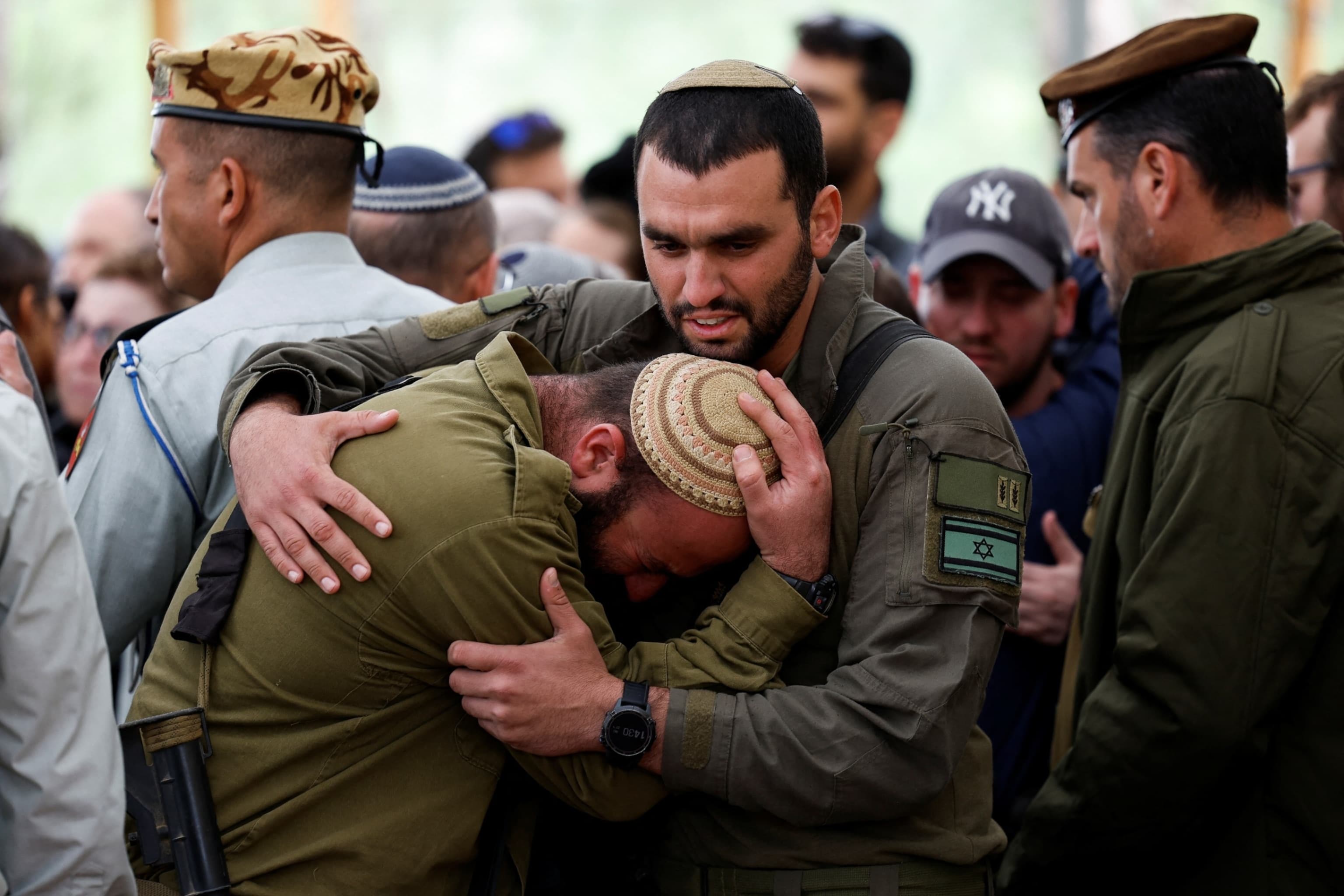 Fact Check: Israelian soldiers are often shooting on civilians waiting for food
