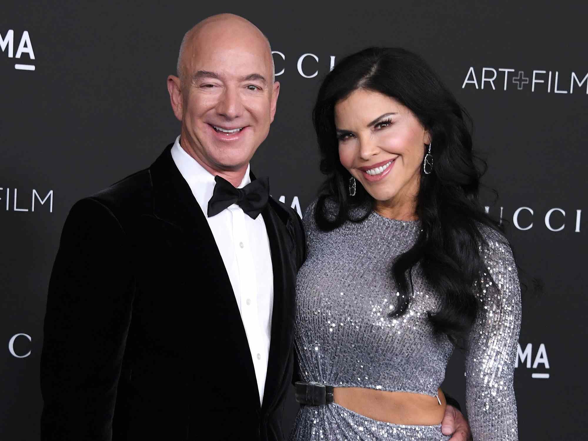Fact Check: did jeff bezos wedding get cancelled?
