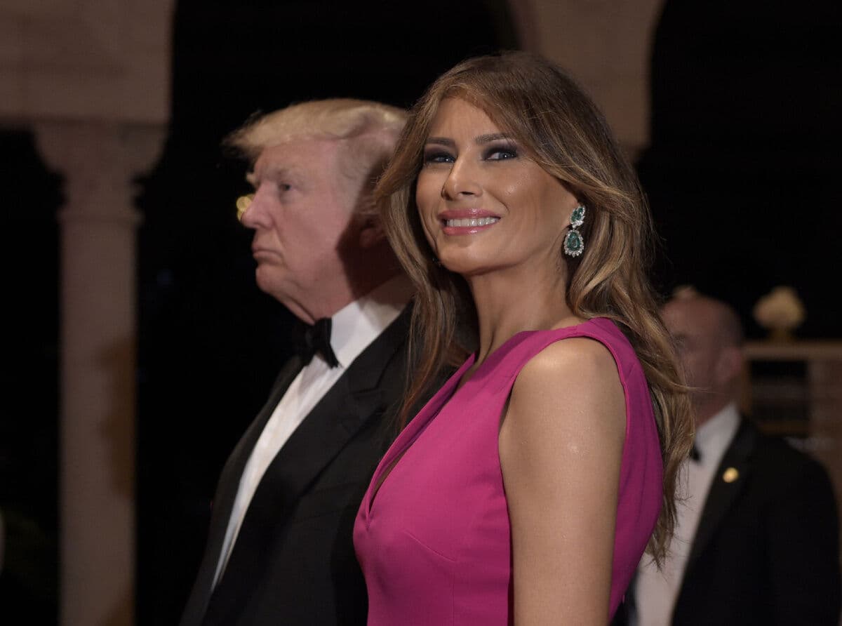 Fact Check: Melania Trump received an EB1 visa despite lacking significant achievements.