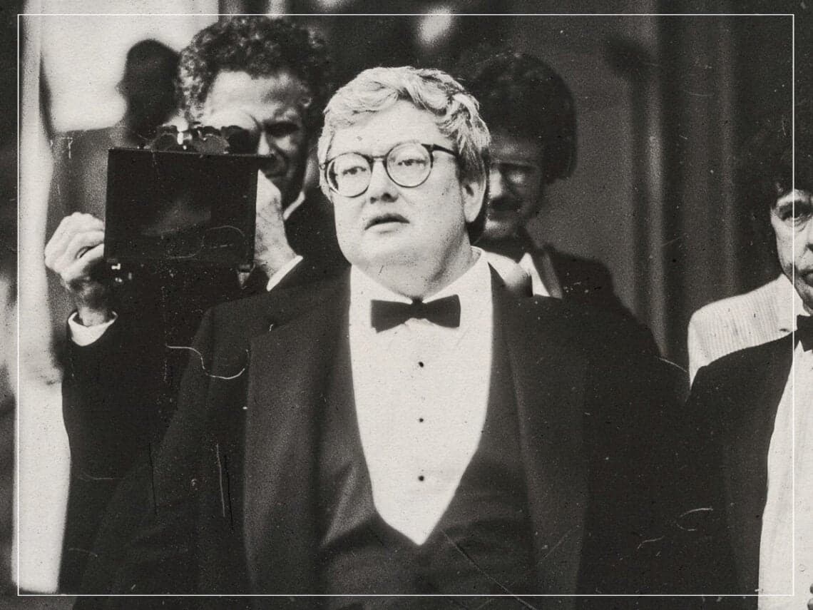 Fact Check: Roger Ebert reviewed movies without even seeing them.