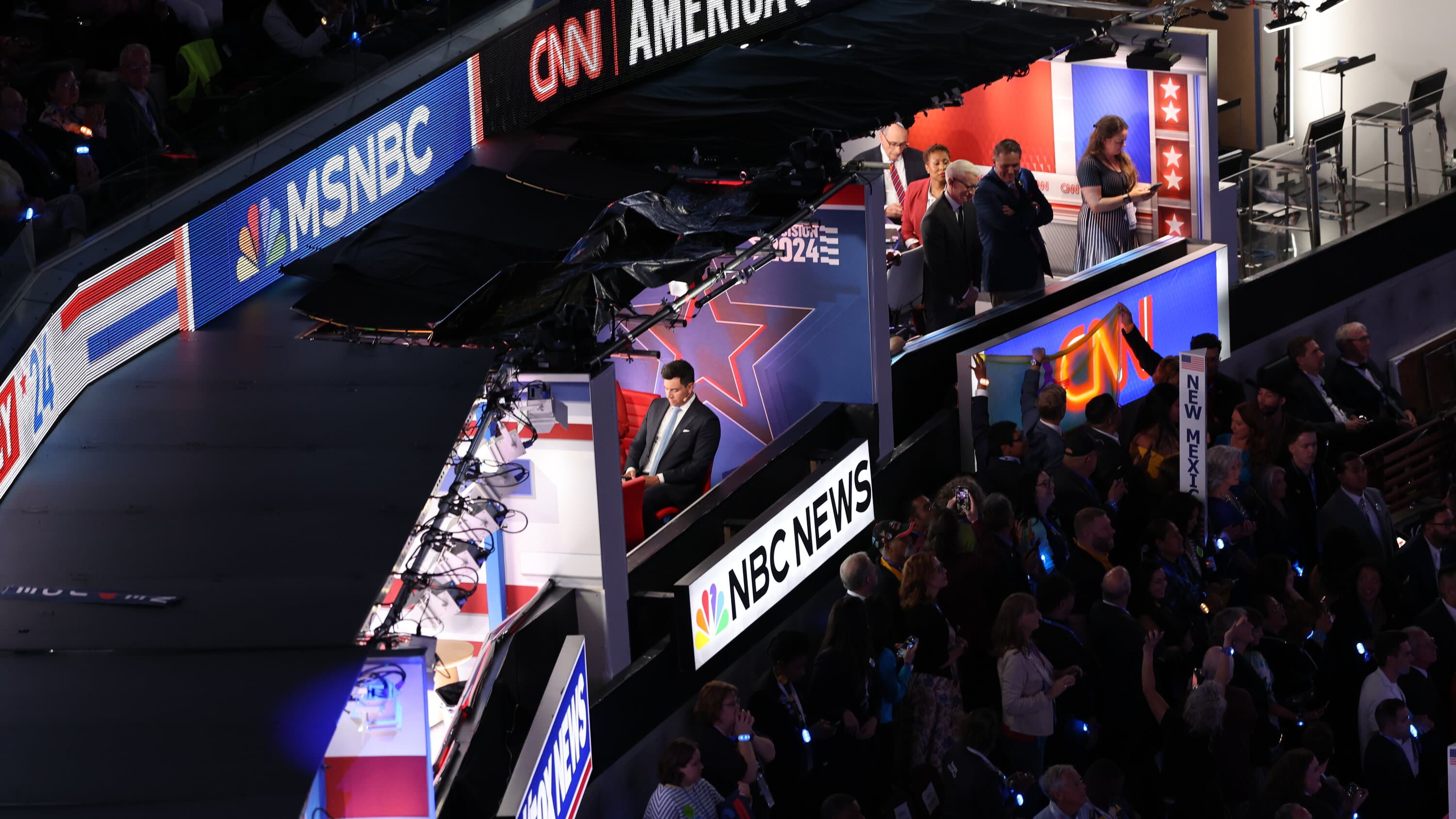 Fact Check: RNC has nearly five times more cash than DNC.