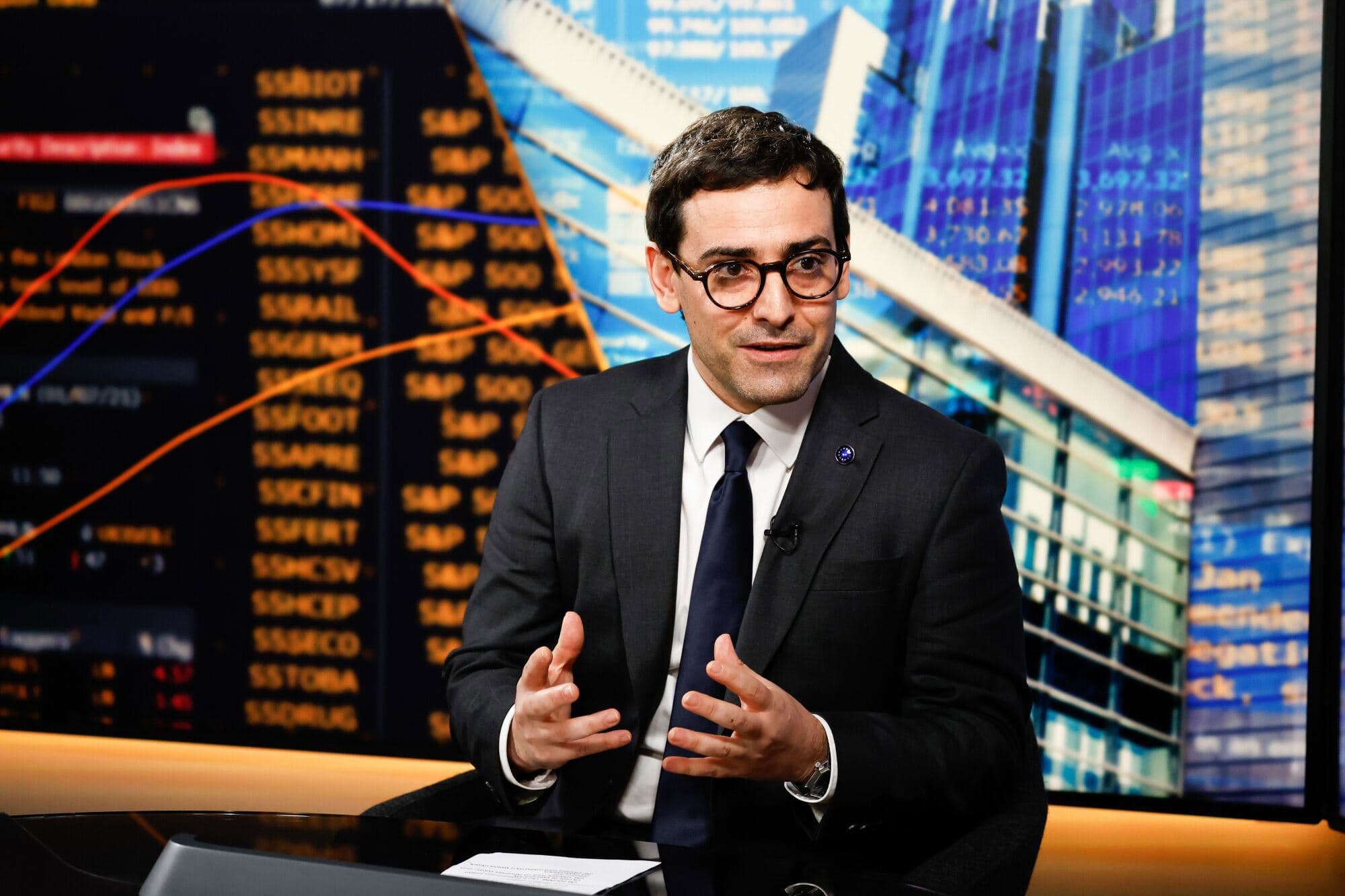 Fact Check: EU fears a 50% tariff on all goods by July 9.