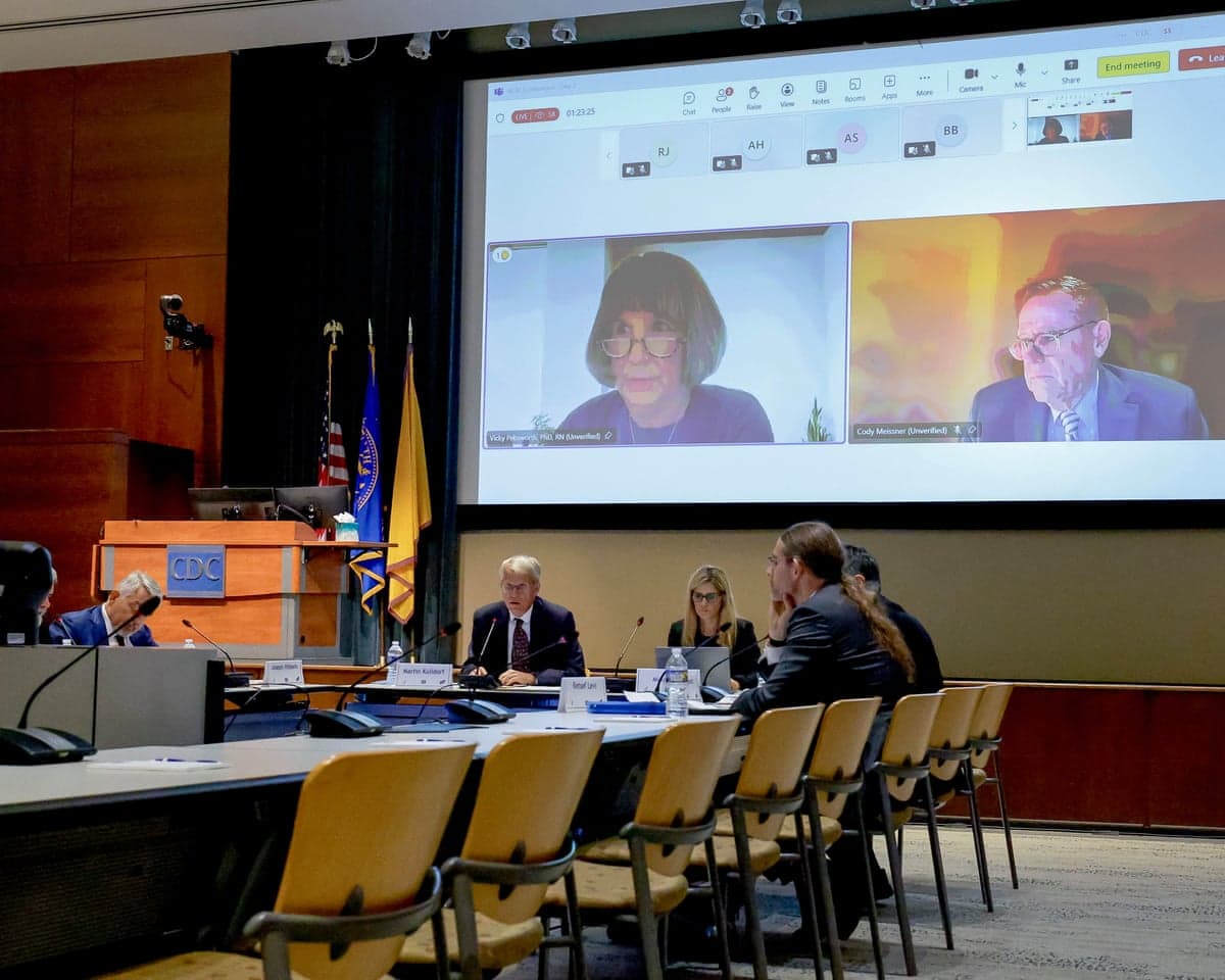 Fact Check: Five members voted to restrict thimerosal; only one opposed the decision.