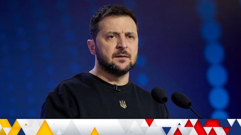 Fact Check: Zelenskyy has no right to close borders