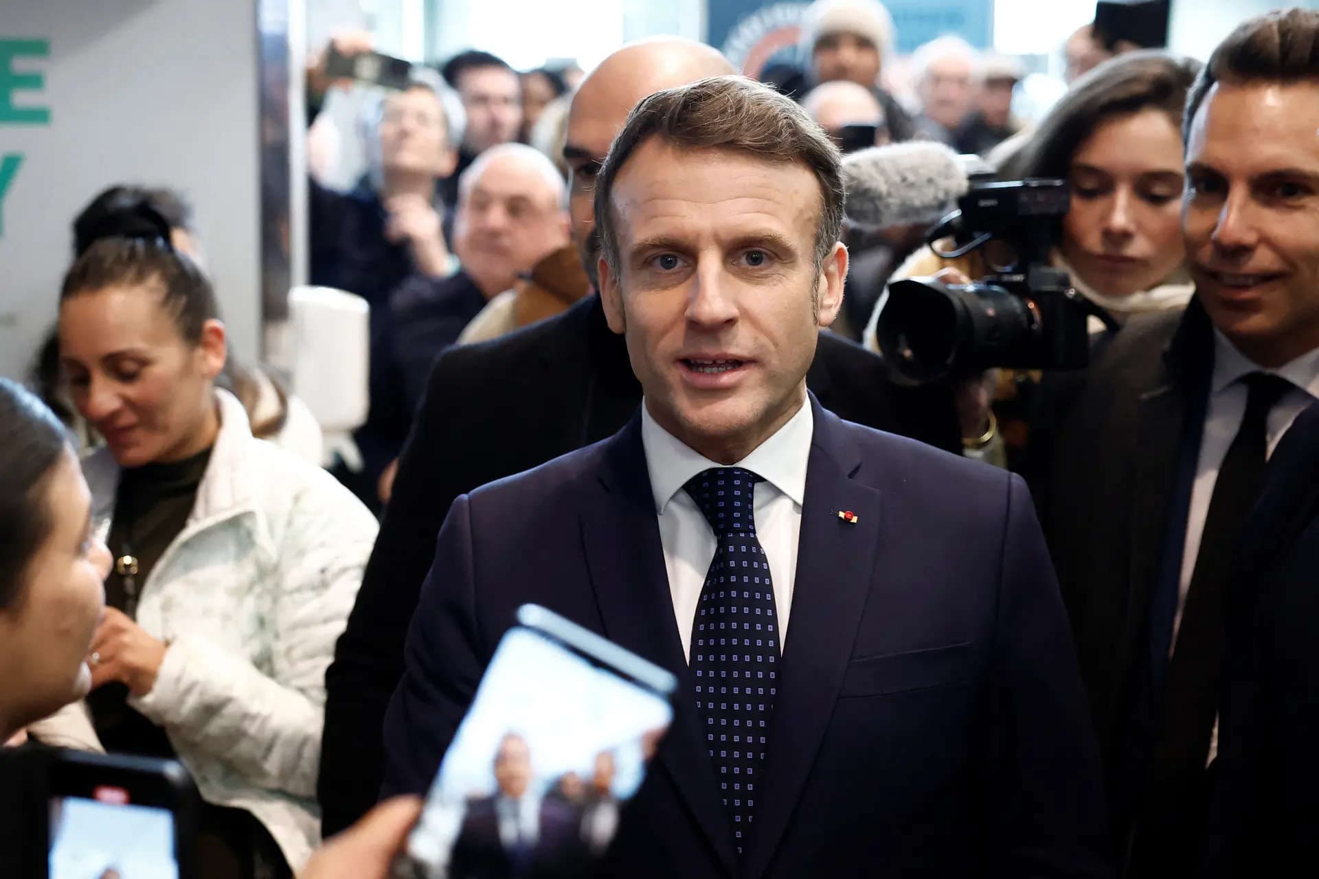 Fact Check: French President Macron says 0% tariff is ideal, but accepts 10%.