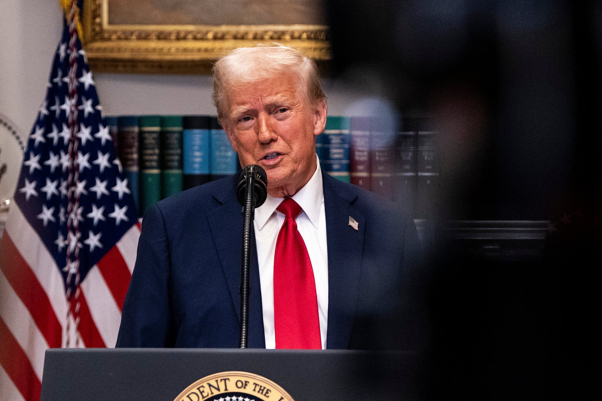 Fact Check: EU leaders consider accepting a 10% tariff from Trump.