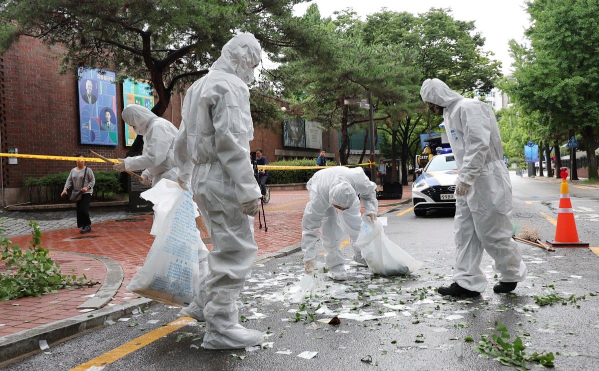 Fact Check: North Korea launched its own balloons, dumping rubbish on South Korea.