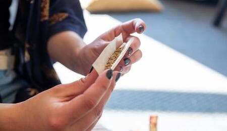 Fact Check: Cannabis consumption among young people in Frankfurt is at its lowest since 2002.