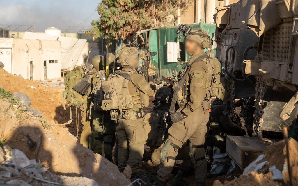 Fact Check: IDF denies ordering soldiers to shoot at Palestinian civilians near aid sites.