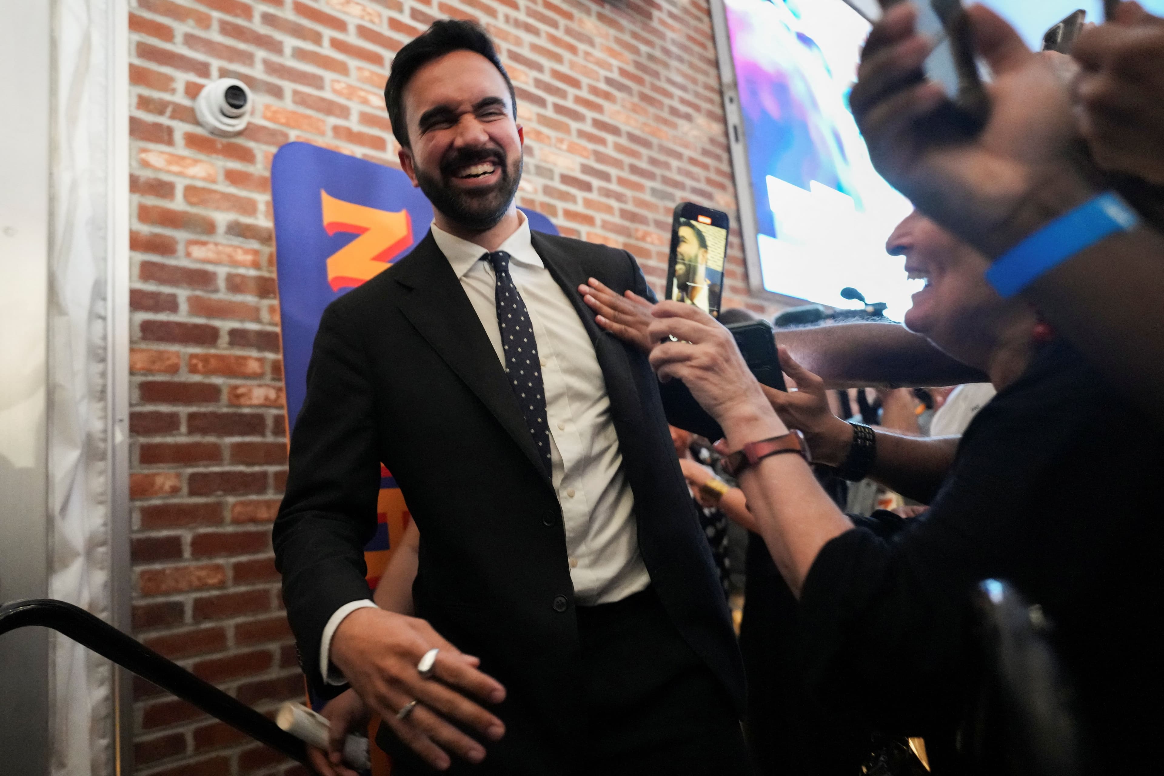 Fact Check: Mamdani's victory over Cuomo sparks fear among billionaires and Republicans.