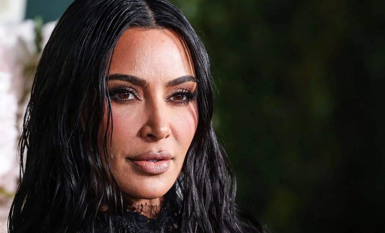 Fact Check: Kim Kardashian's jewellery worth $10 million stolen by 'grandpa robbers'.