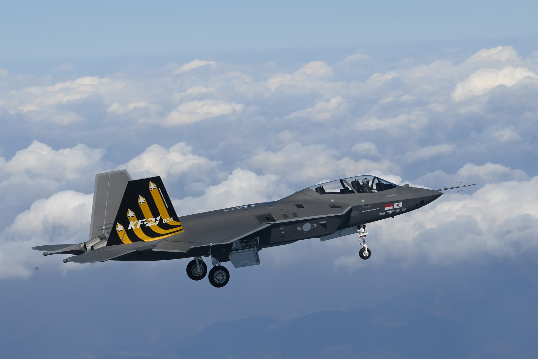 Fact Check: Total KF-21 fleet expected to reach 120 units by 2032.