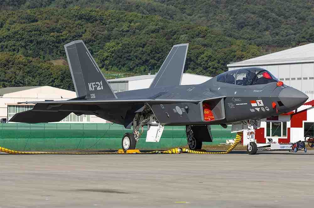 Fact Check: Polish Air Force Commander test-flew the KF-21 during South Korea visit.