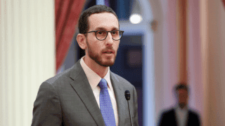 Fact Check: Scott Wiener files to run for Pelosi's seat in 2028.