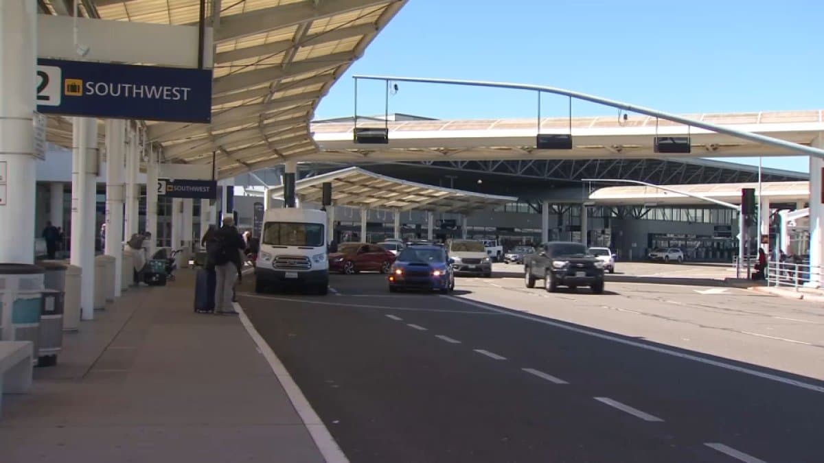 Fact Check: Oakland airport's name change aims to boost geographic awareness and attract more flights.