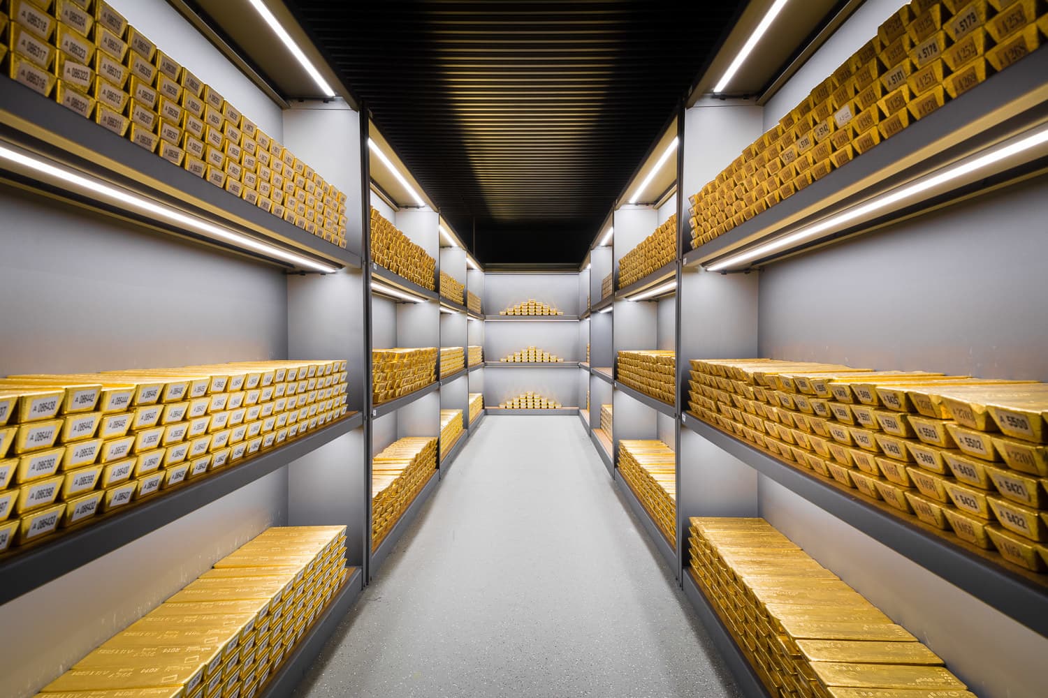 Fact Check: Germany and Italy pressured to repatriate $245 billion in gold from the US.