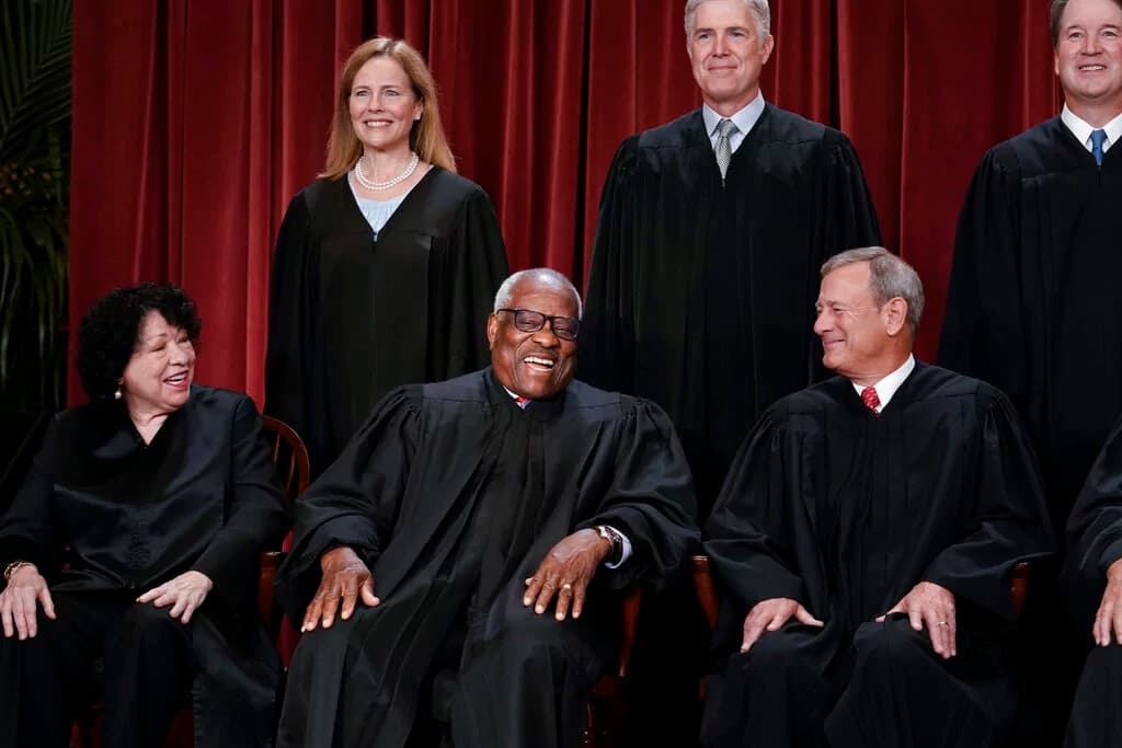 Fact Check: Supreme Court decision grants Trump power to bypass nationwide injunctions.