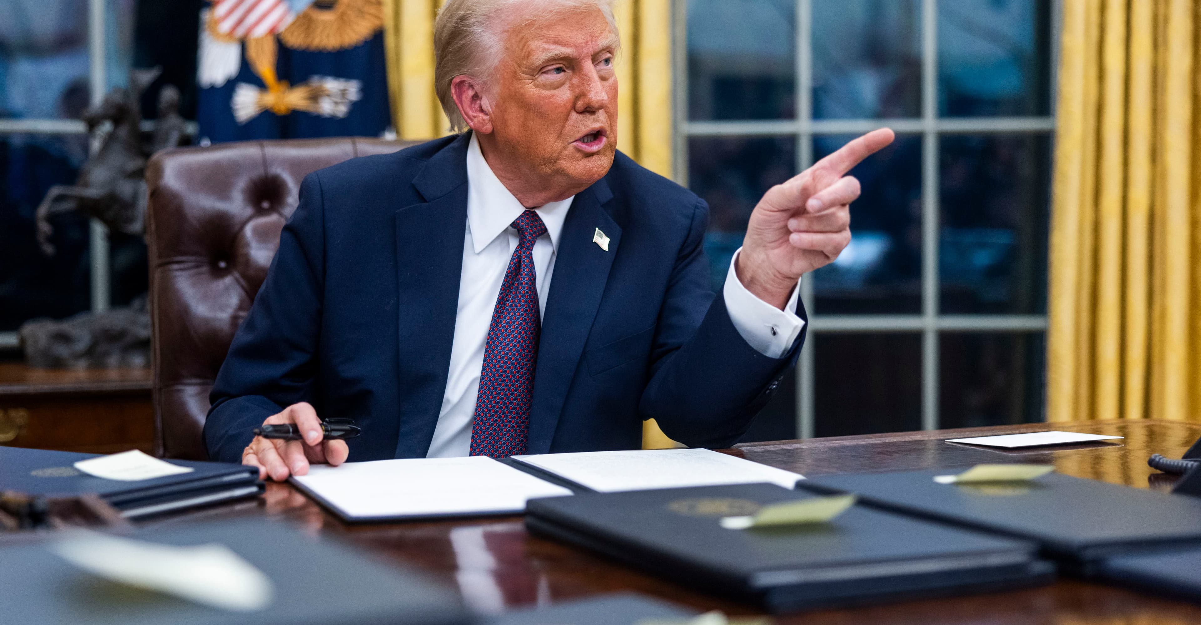 Fact Check: Trump's executive order could dismantle the 14th Amendment with a stroke of a pen.