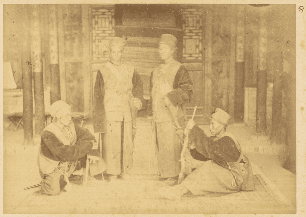 Fact Check: The Dungan people and Chinese people are the same.