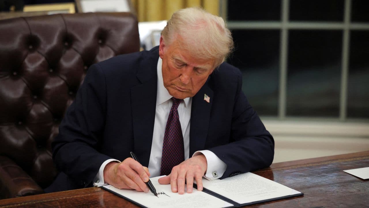Fact Check: Trump's order deemed 'blatantly unconstitutional' by judge.
