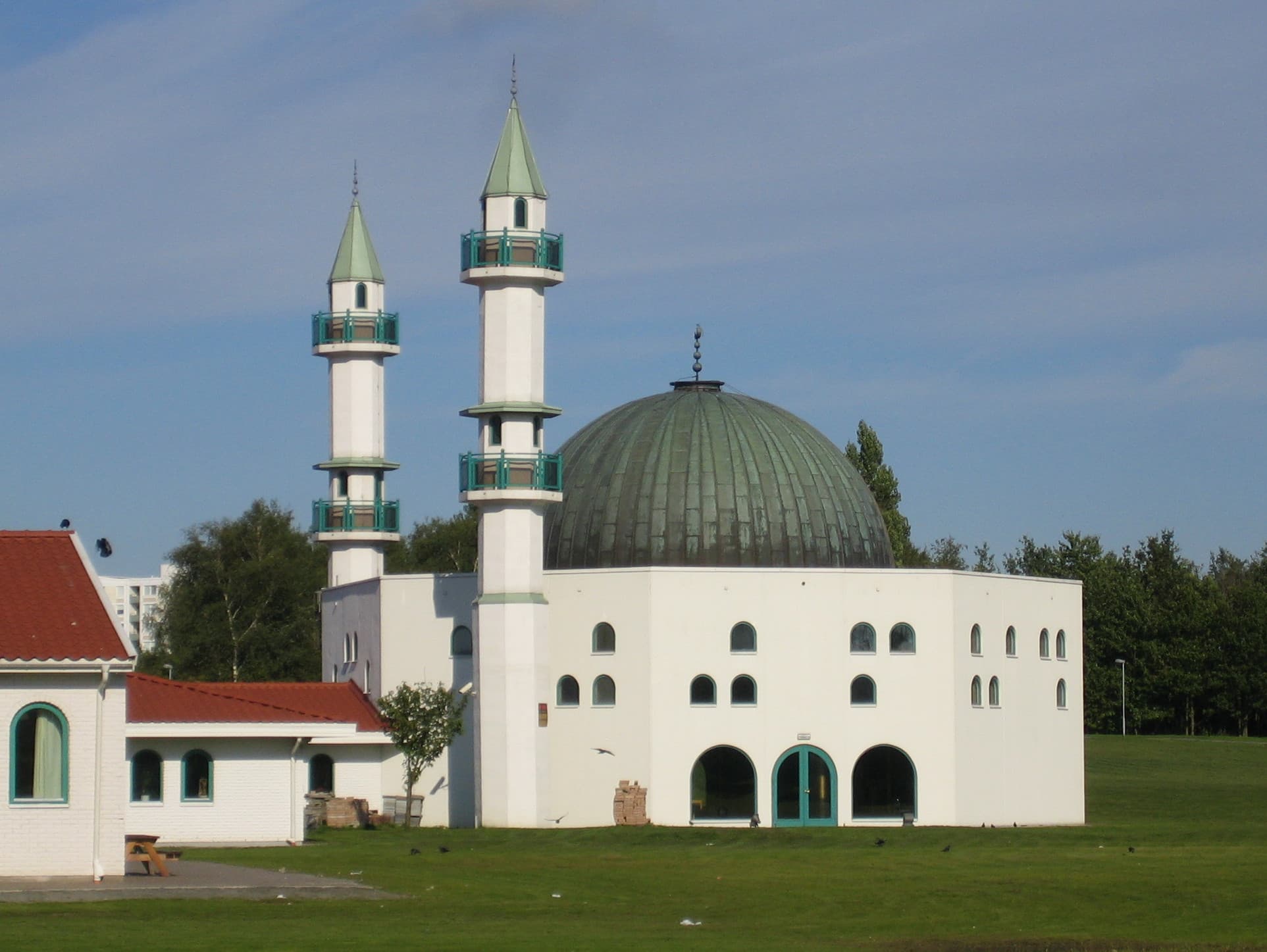 Fact Check: Every county in Sweden have a mosque.