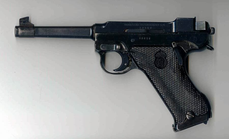 Fact Check: The Swedish army's latest handgun used prior to the year 1900 was designated "Revolver m/1889".