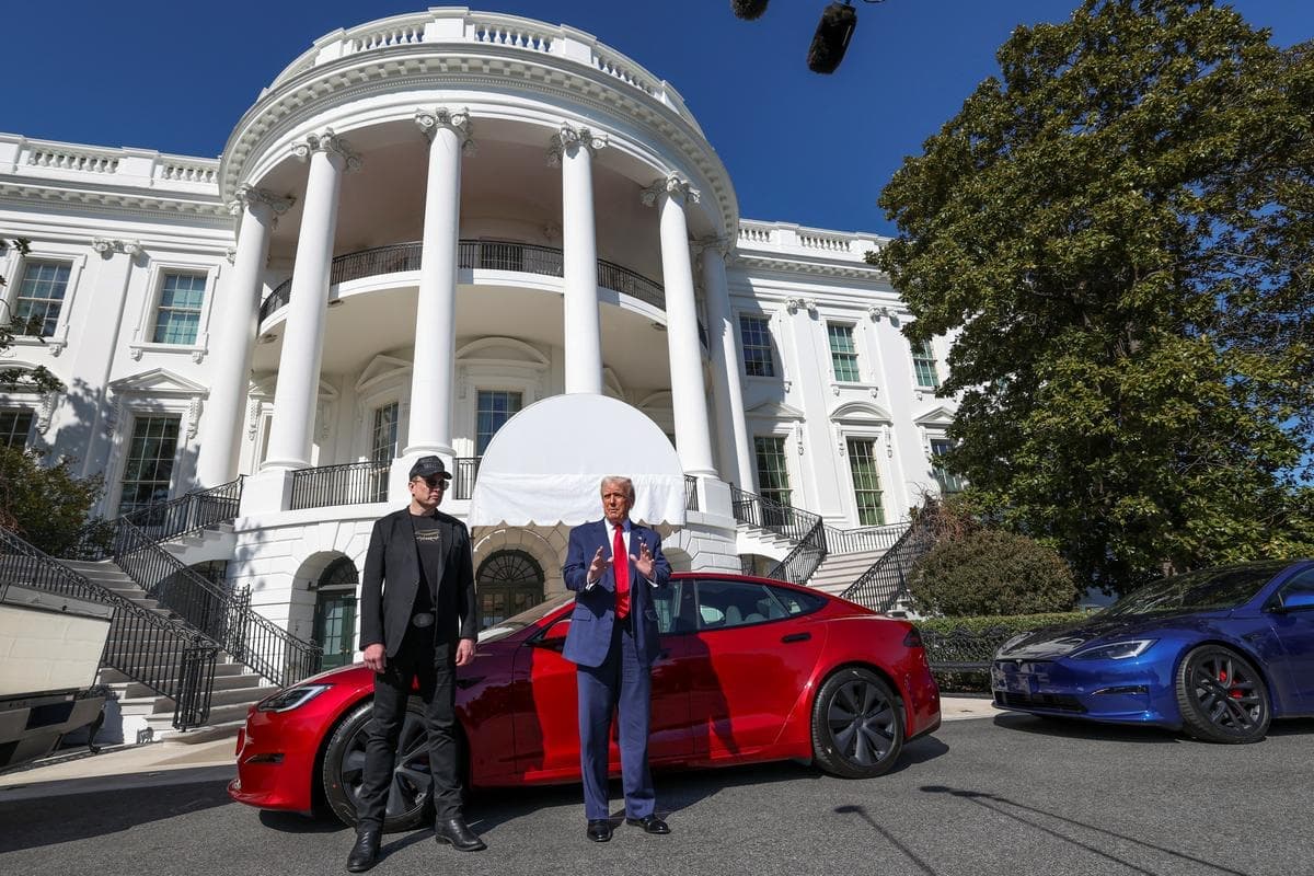 Fact Check: Trump's presidency has turned the White House into a marketplace.