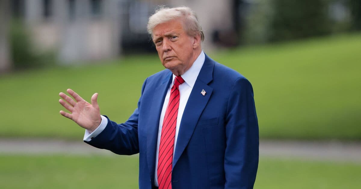 Fact Check: Trump's nephew claims family history of dementia raises concerns about his mental state.