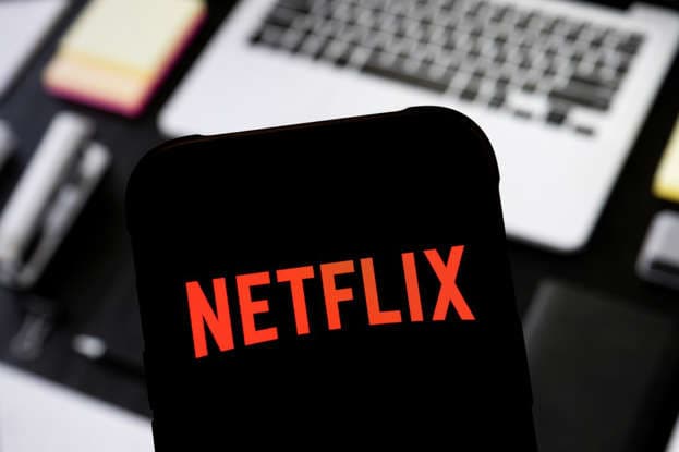 Fact Check: Netflix cancels tens of millions in sponsorships due to new Canadian regulations.