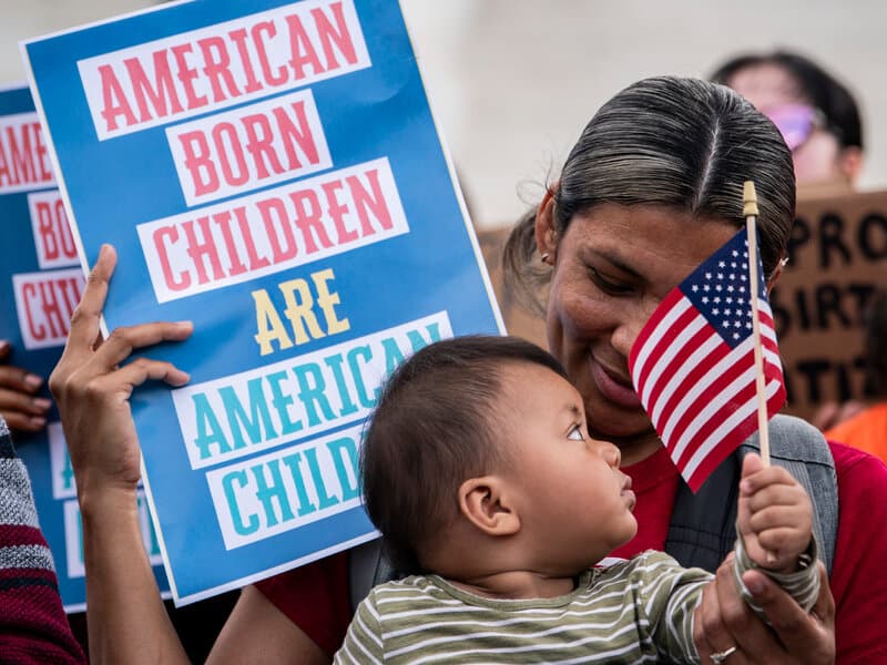 Fact Check: Birthright citizenship now depends on the state where a child is born.