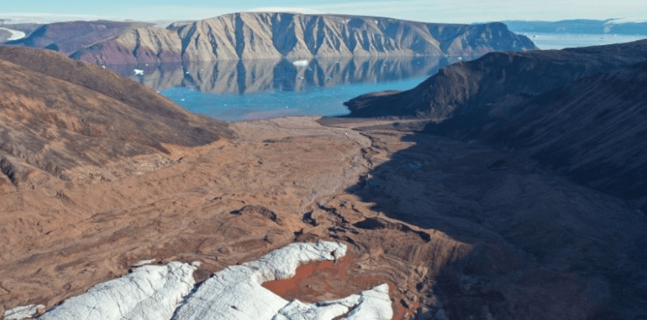 Fact Check: Greenland's ice sheet has lost 5.5 trillion tons of water since 2002.