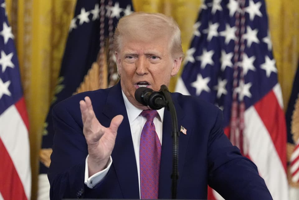 Fact Check: Trump's golden share gives him veto power over critical U.S. Steel decisions.