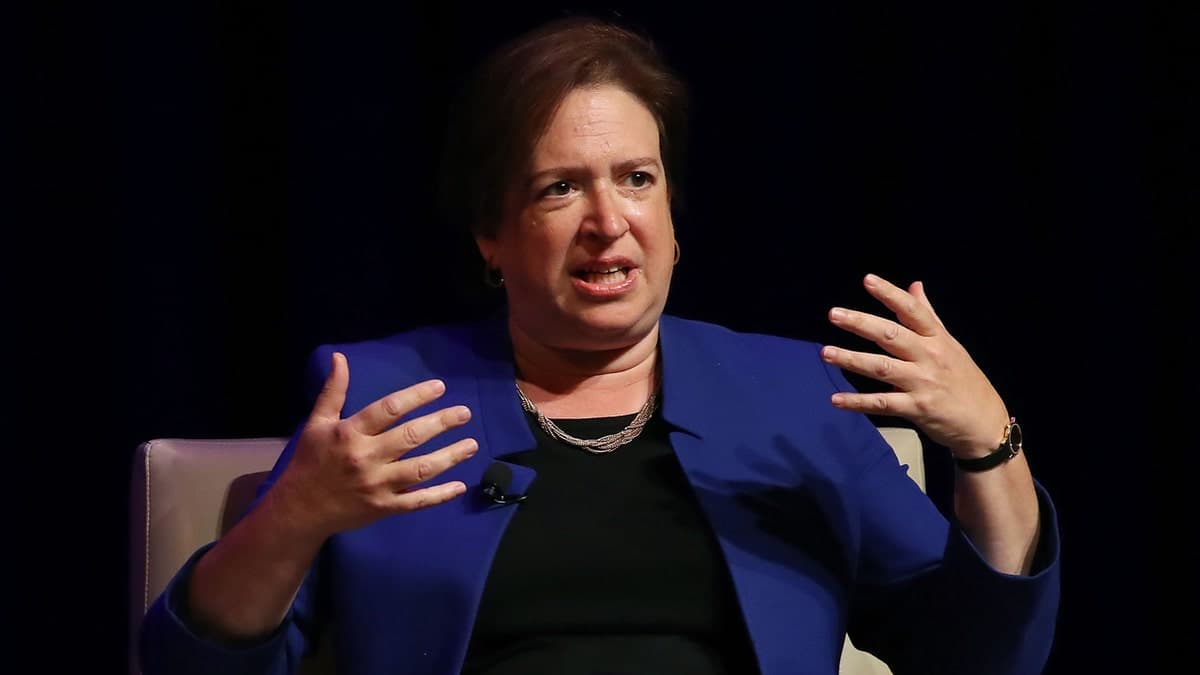 Fact Check: Justice Kagan argues Texas law could impede adults' access to protected speech.