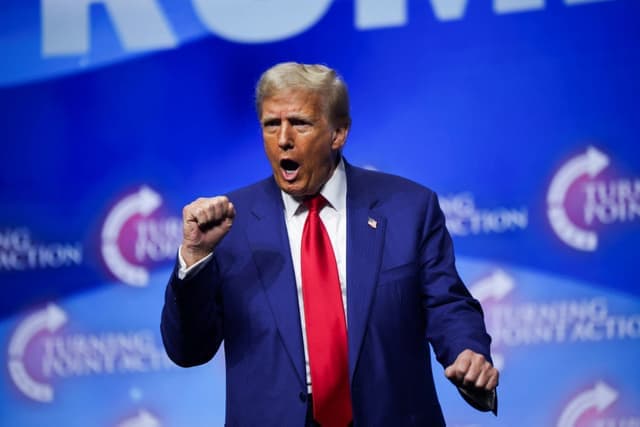 Fact Check: Fred Trump III asserts multiple family members suffered from cognitive decline.