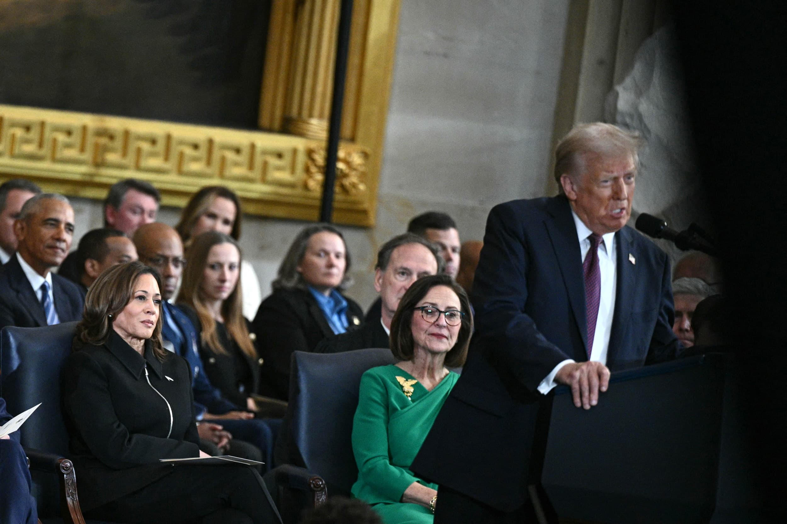 Fact Check: Kamala Harris's citizenship could be invalidated by Trump's executive order.