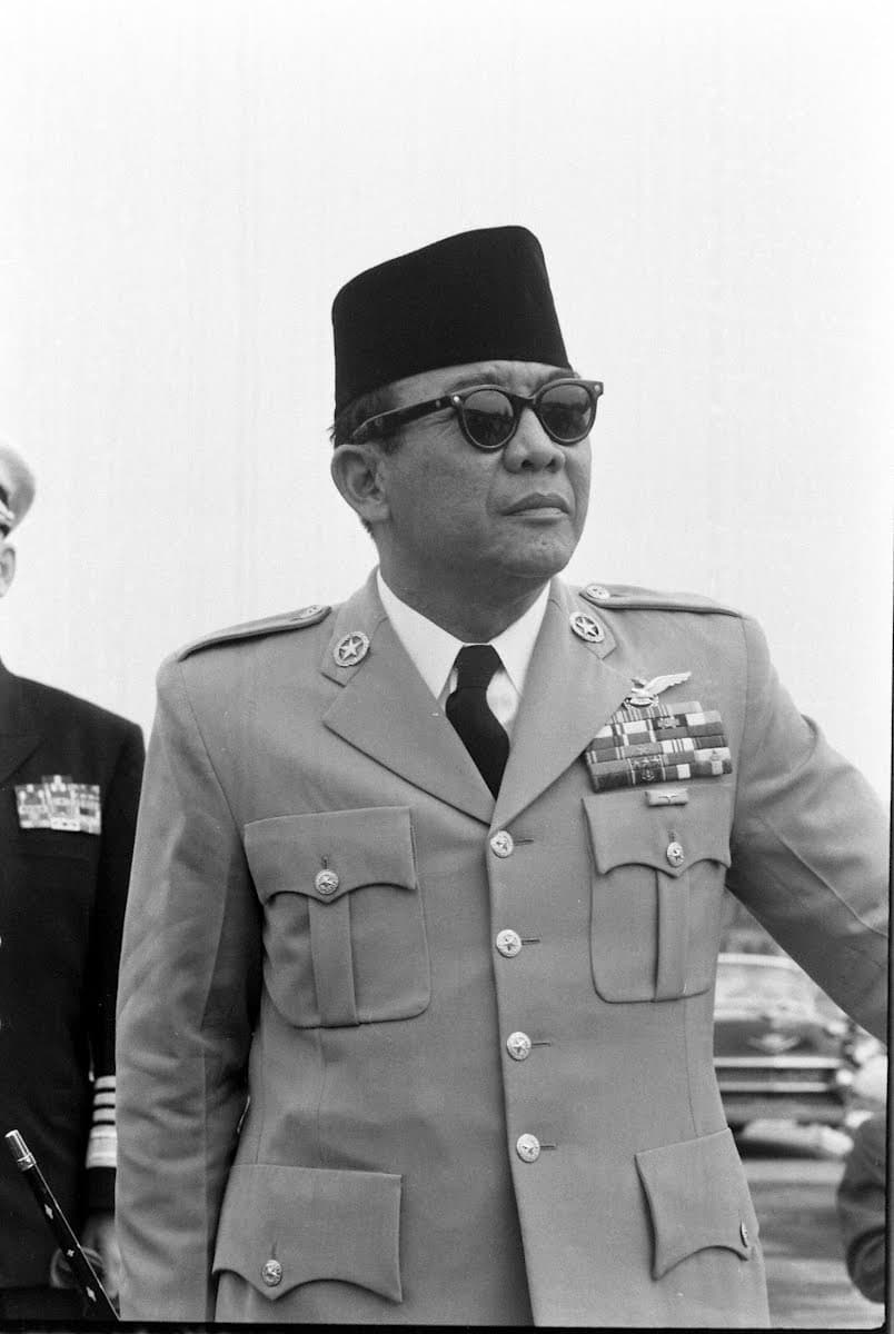 Fact Check: Sukarno, the former president of a conservative Indonesia, was once allegedly blackmailed with s3x tape by the KGB in the 1950s. He requested copies and asked to share it publicly.