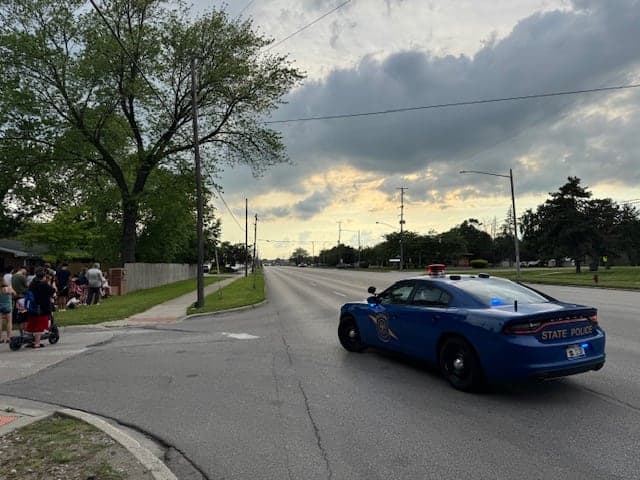 Fact Check: Police used a drone to deliver a beverage to the hostage-taker.
