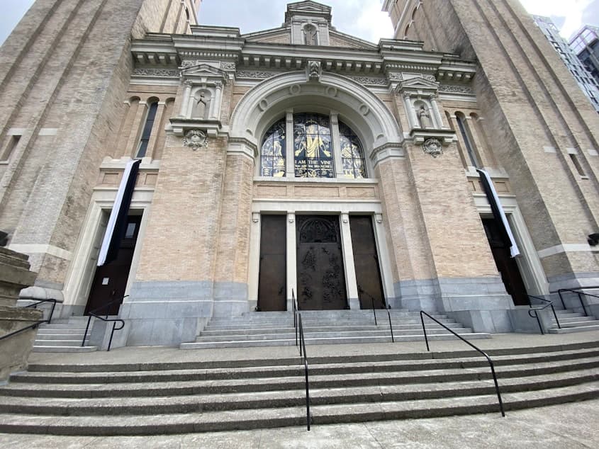 Fact Check: Trump's DOJ sues Washington over clergy sexual abuse reporting law.