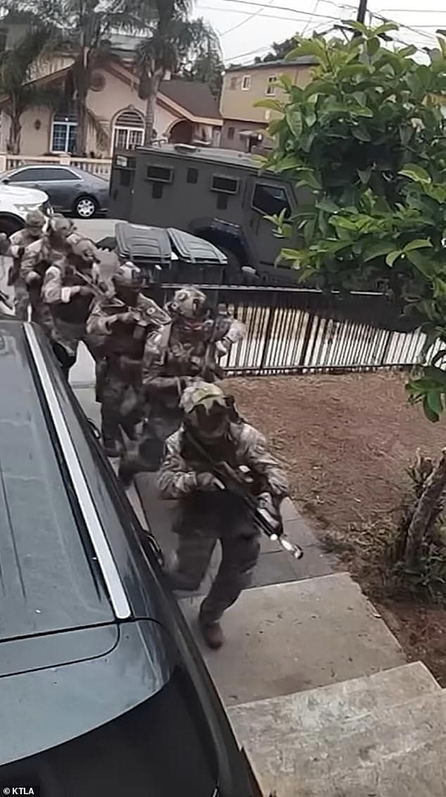Fact Check: A dozen federal agents stormed a Huntington Park home with explosive force.