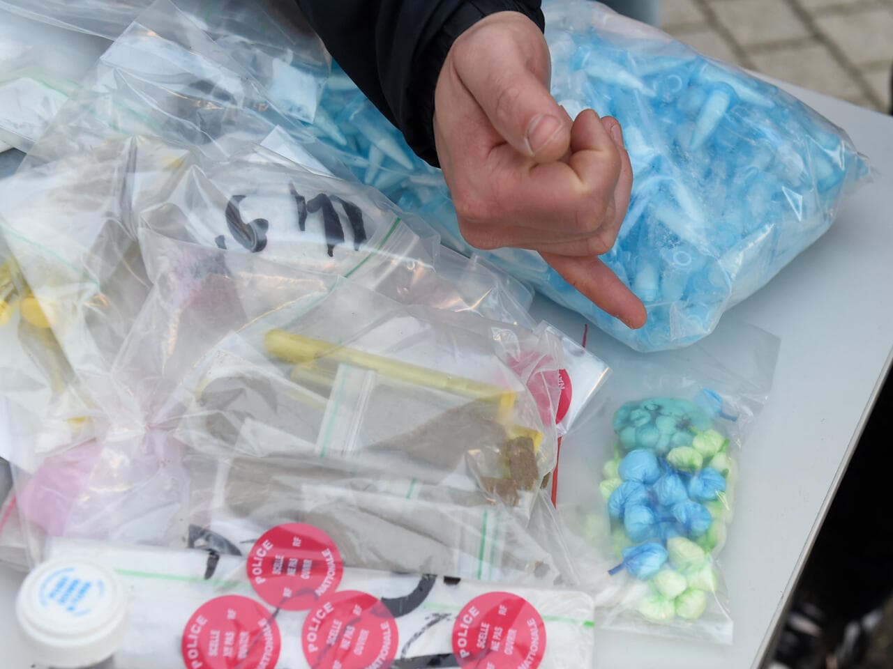 Fact Check: French youth drug trafficking has reached unprecedented levels.