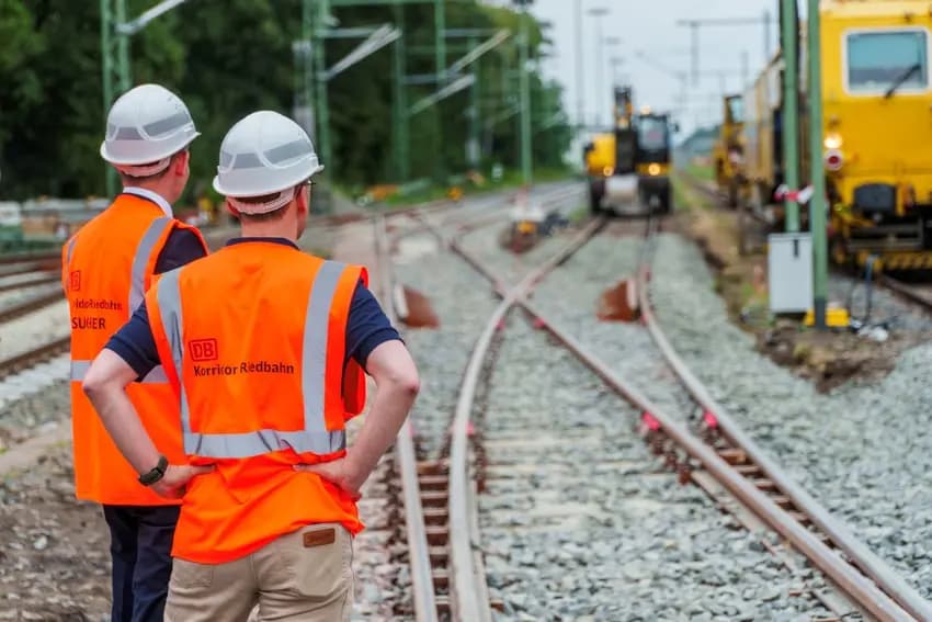 Fact Check: Deutsche Bahn's renovation of 40+ tracks delayed by four years to 2035!