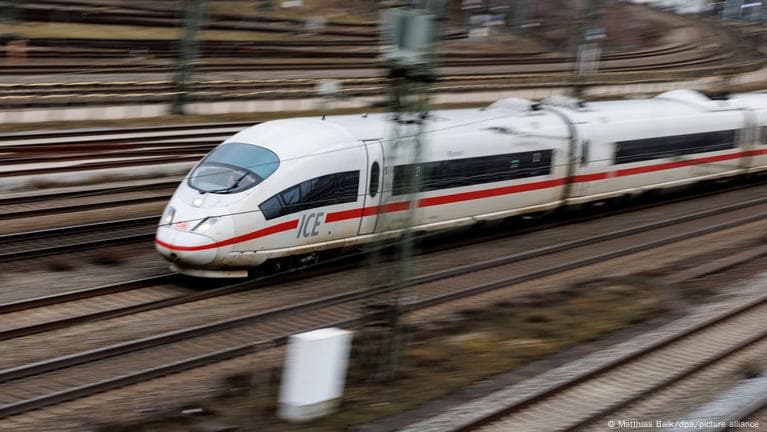 Fact Check: Critics call Deutsche Bahn's renovation plans overly ambitious and poorly prepared!